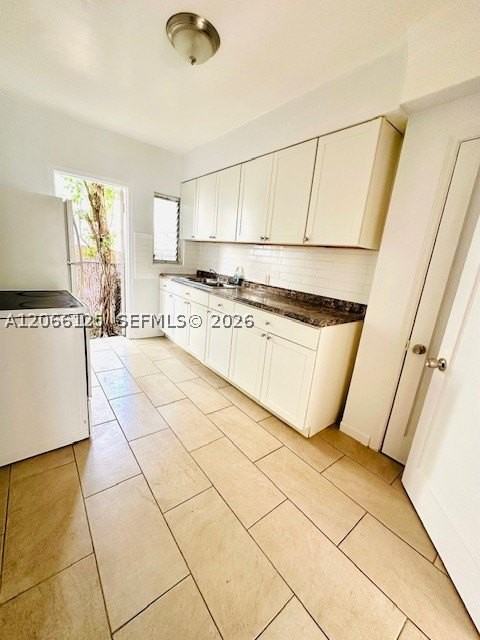 821 W 39th St #2 - Photo 3 of 10