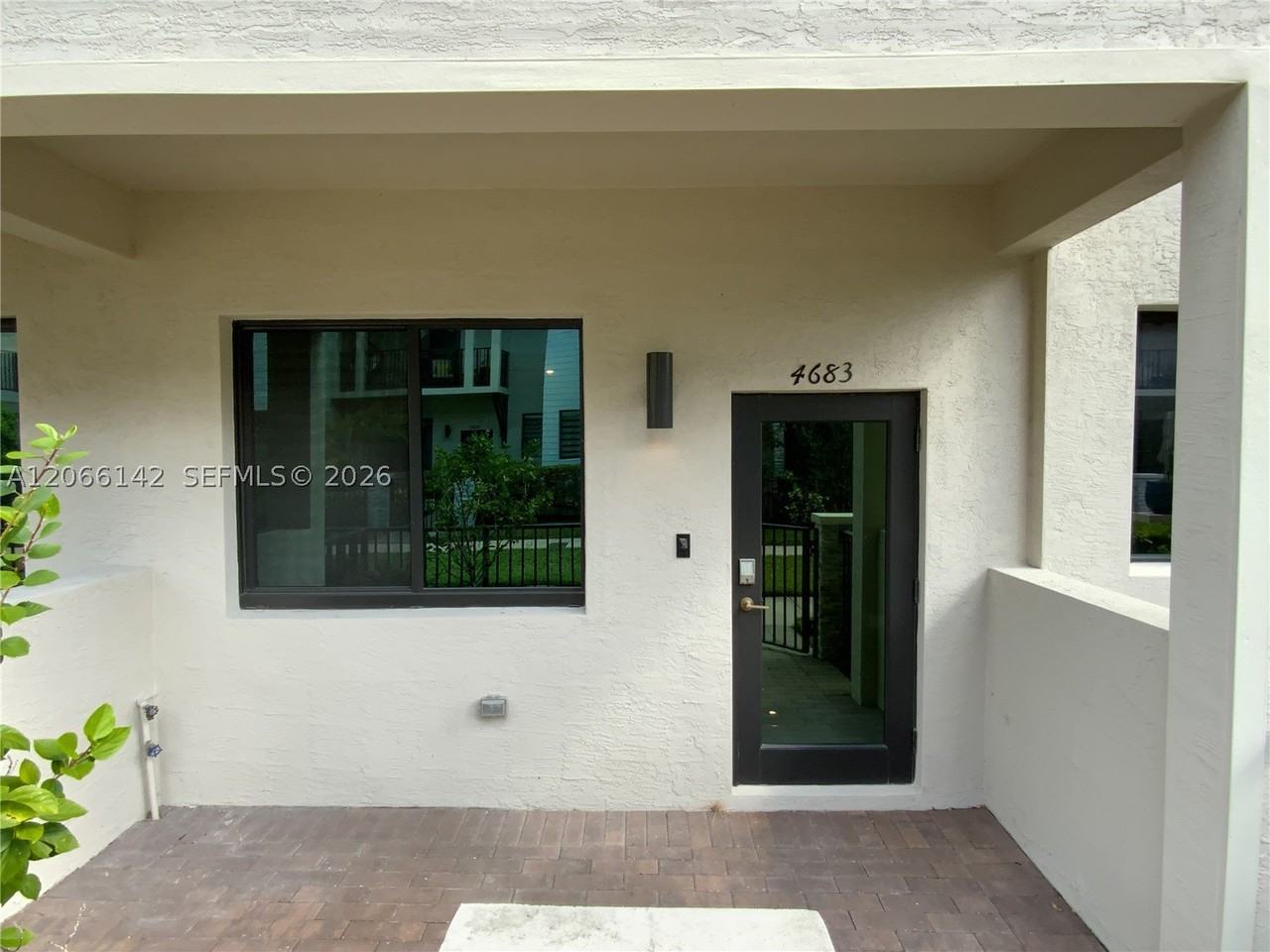 4683 Nw 83rd Path - Photo 5 of 50