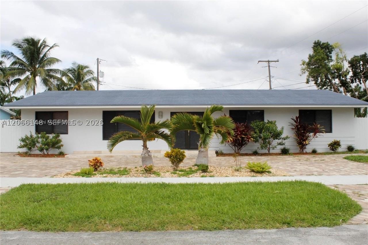 8811 Sw 54th Ter #8811 - Photo 2 of 15