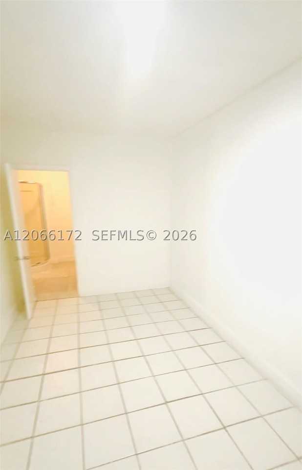 1922 Mckinley St #3 - Photo 2 of 3