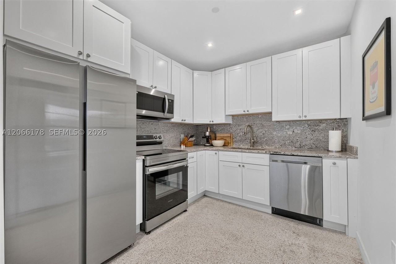 7516 Mutiny Ave - Photo 5 of 17