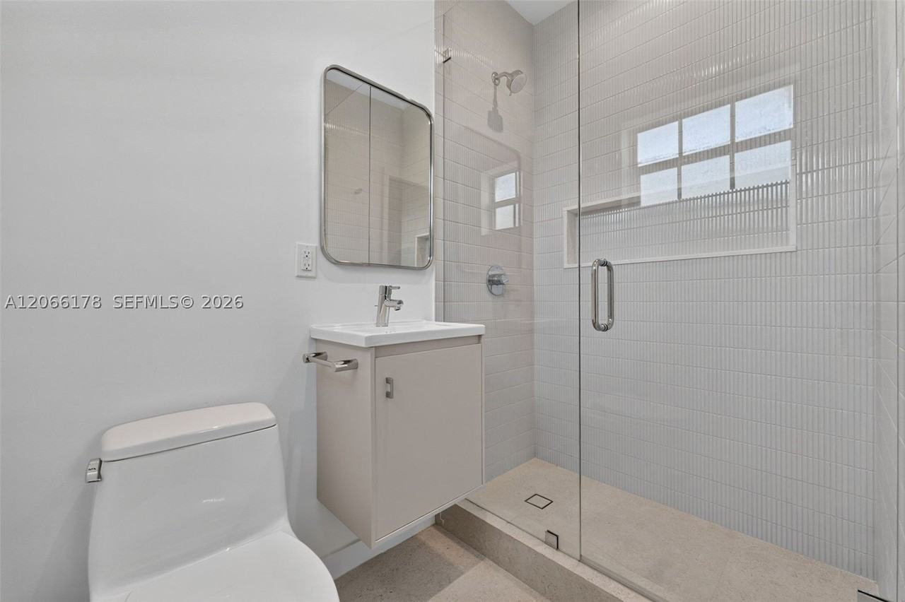 7516 Mutiny Ave - Photo 7 of 17
