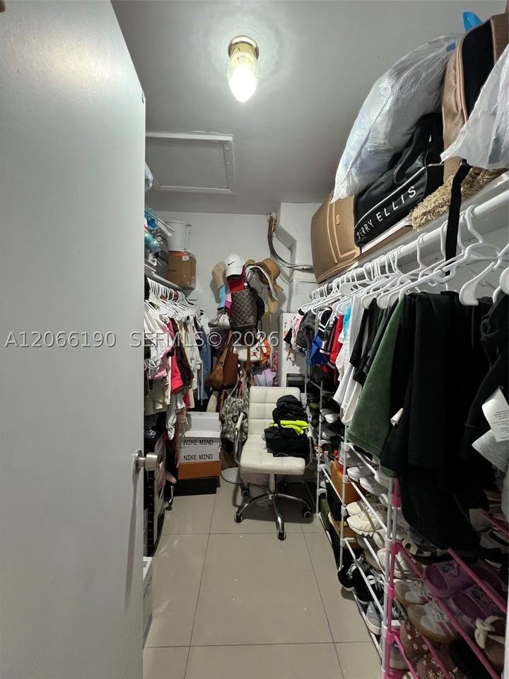 467B E 13th St #467B - Photo 6 of 7