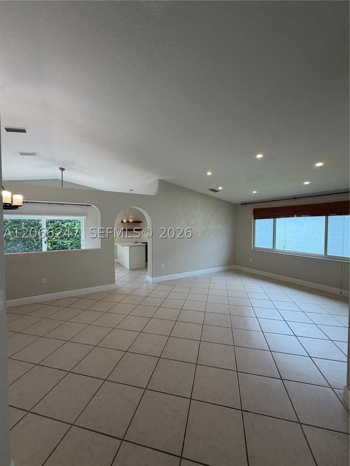 14525 Nw 88th Ave #14525 - Photo 5 of 36