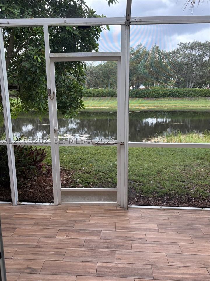 2578 Cordoba Bnd #2578 - Photo 3 of 15