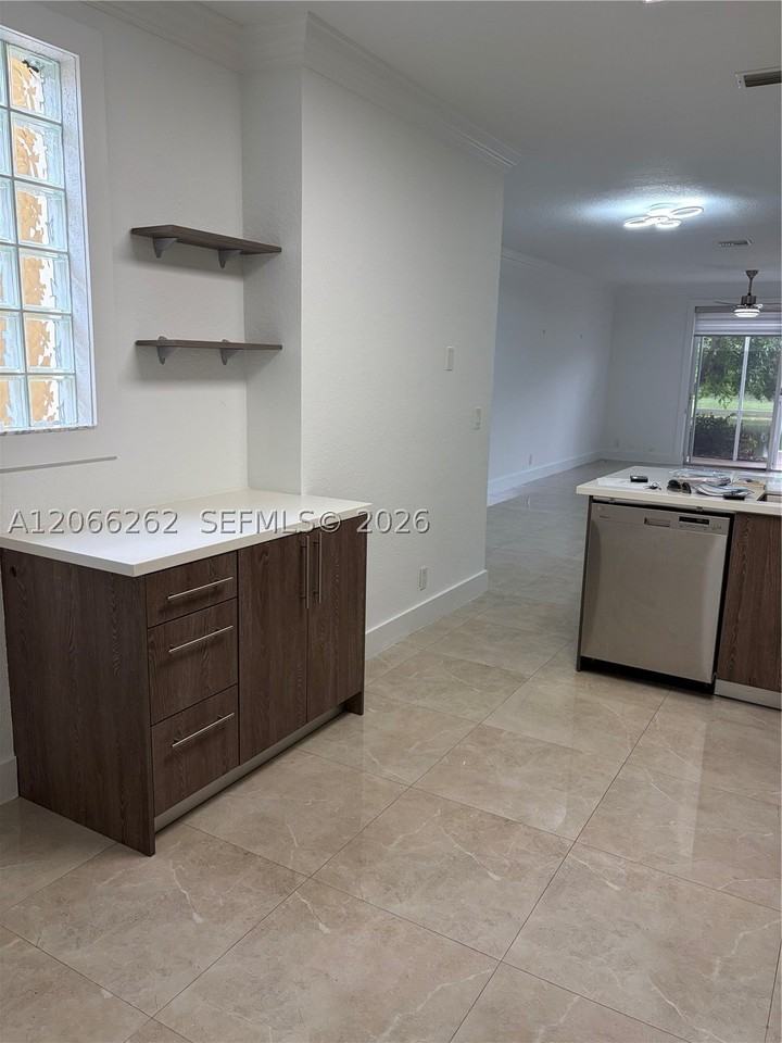 2578 Cordoba Bnd #2578 - Photo 7 of 15