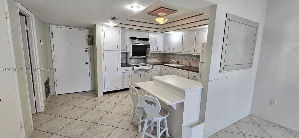 18041 Biscayne Blvd #203 - Photo 3 of 16