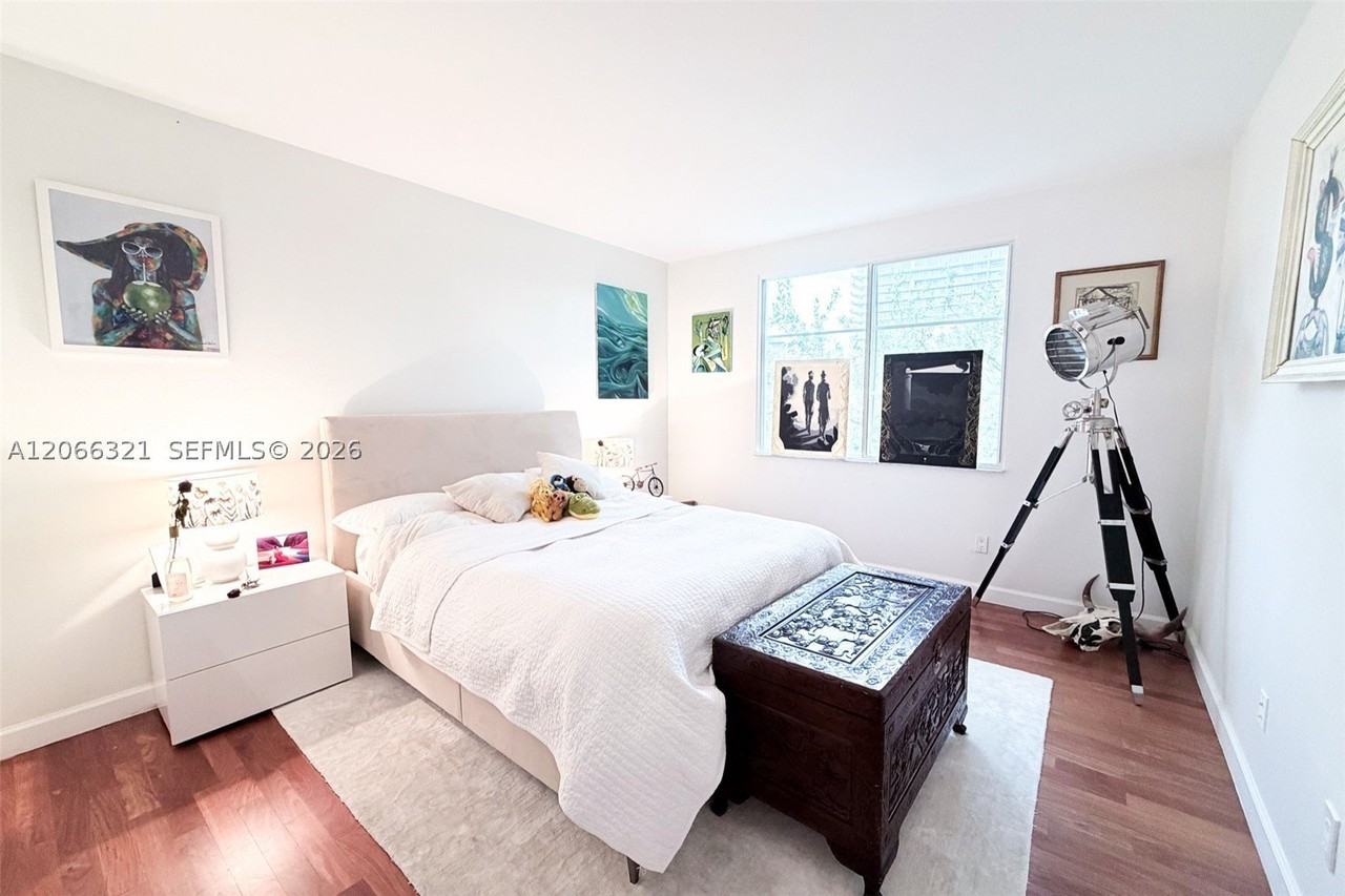 125 Jefferson Ave #121 - Photo 5 of 11