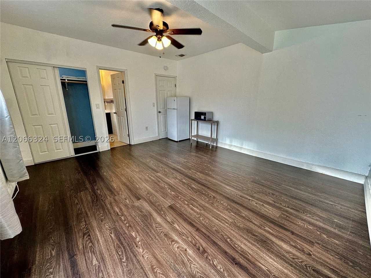 6773 Camelia Dr - Photo 2 of 6