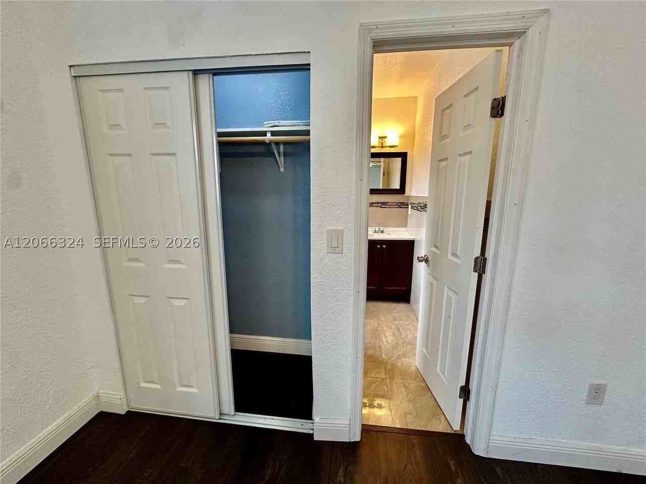 6773 Camelia Dr - Photo 4 of 6