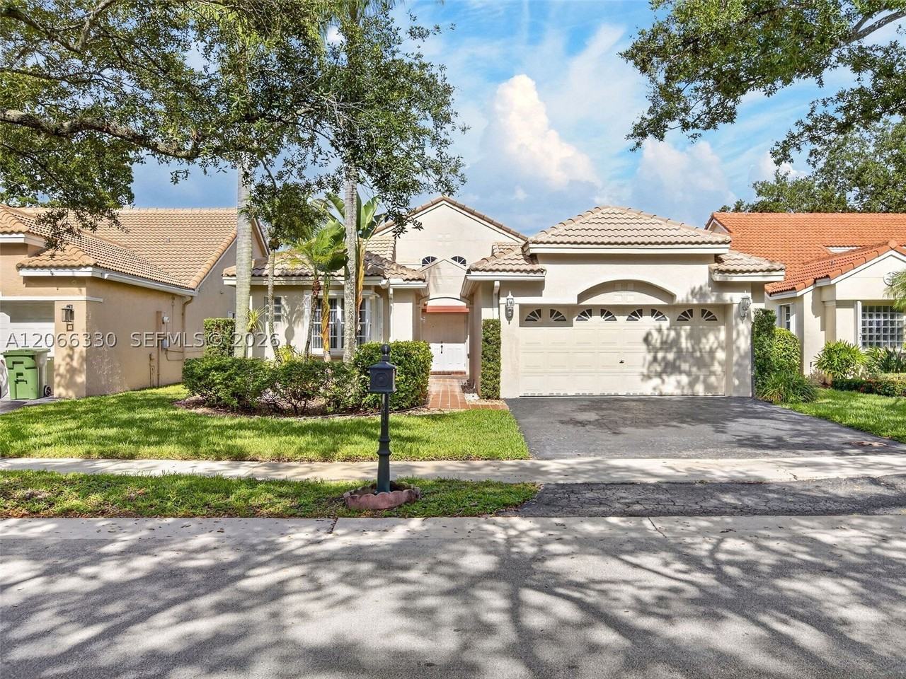 1520 Seabay Rd - Photo 6 of 50