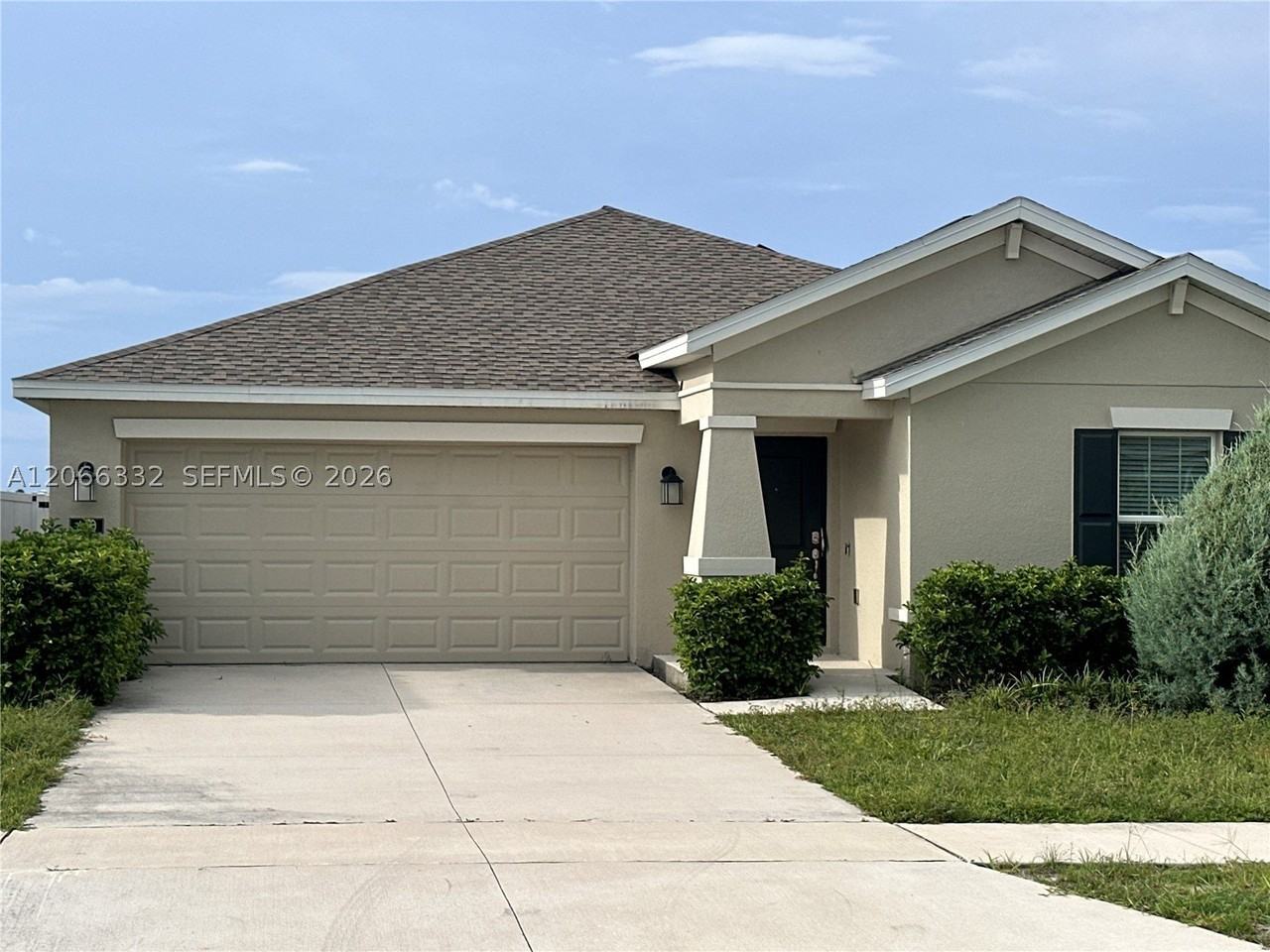640 Daring Dr - Photo 2 of 30