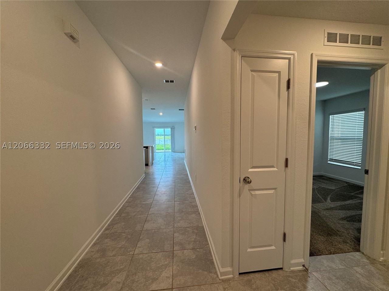 640 Daring Dr - Photo 3 of 30