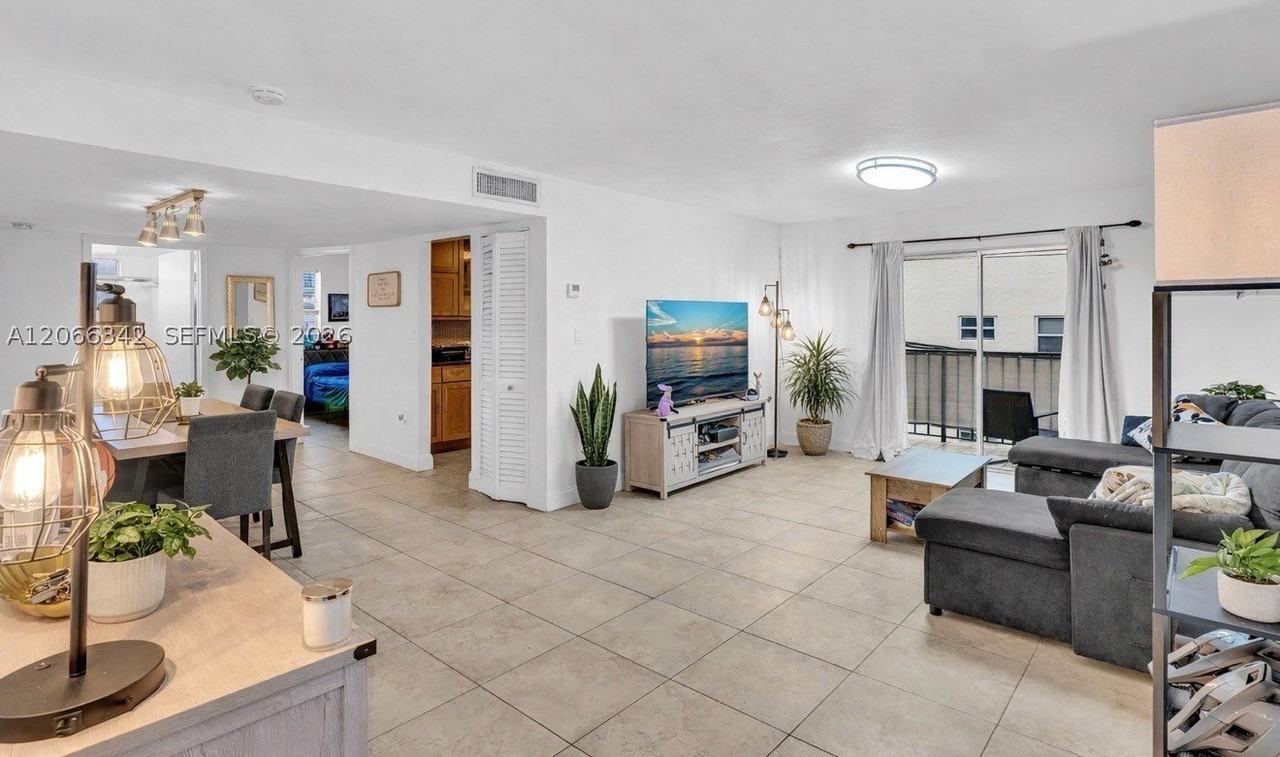 1236 Alton Rd #304