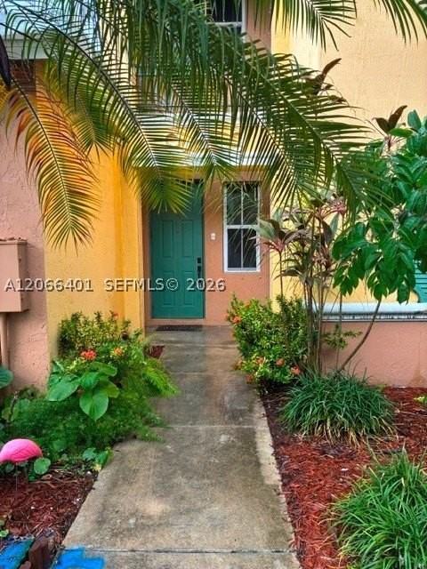 4219 Ne 9th St - Photo 2 of 17