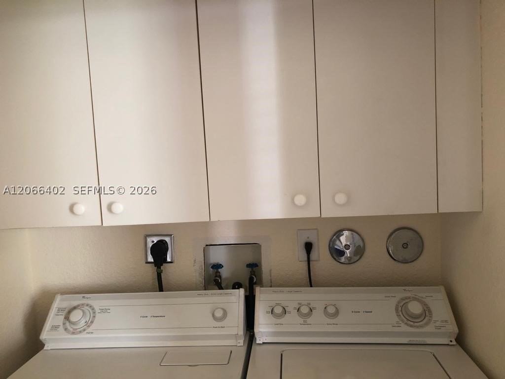 5598 Nw 113th Ave - Photo 6 of 50