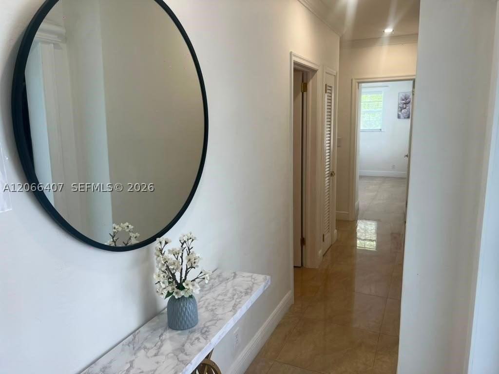 701 N 14th Ave - Photo 4 of 16
