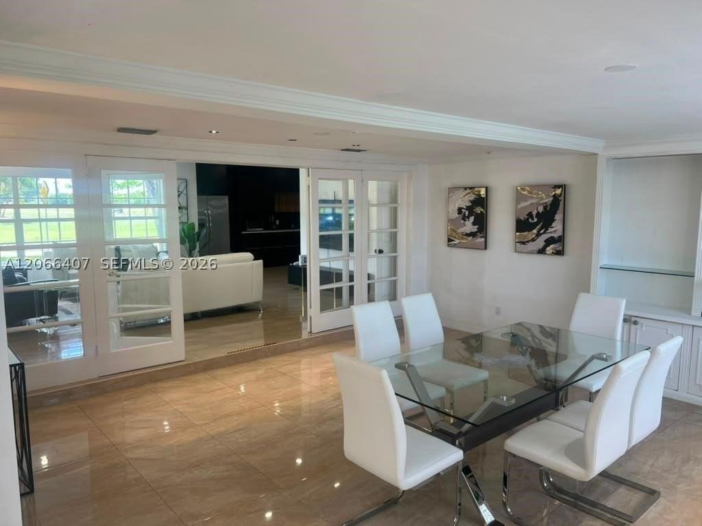 701 N 14th Ave - Photo 7 of 16