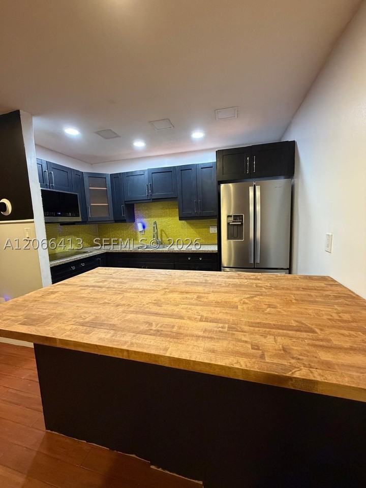 5769 Washington St #G21 - Photo 3 of 12