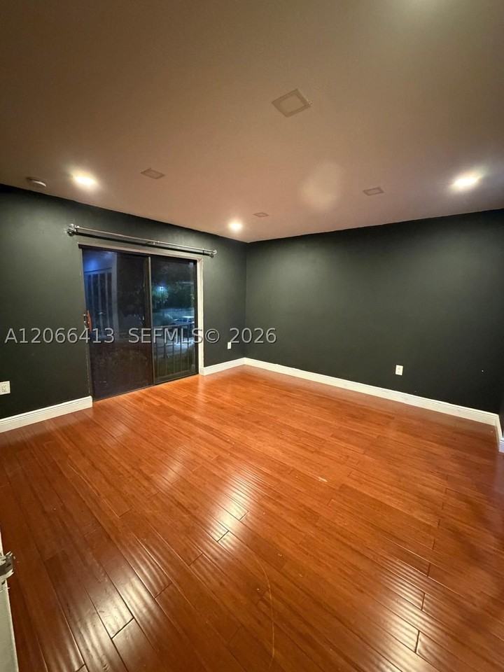 5769 Washington St #G21 - Photo 5 of 12