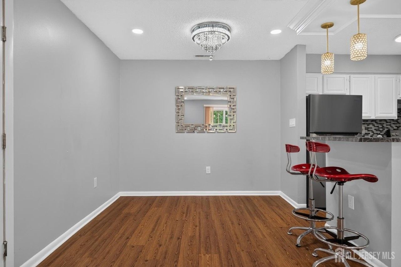5208 Ravens Crest Dr - Photo 4 of 19