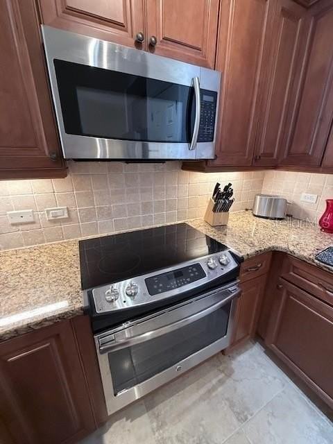 7710 Lake Vista Ct #302 - Photo 4 of 42