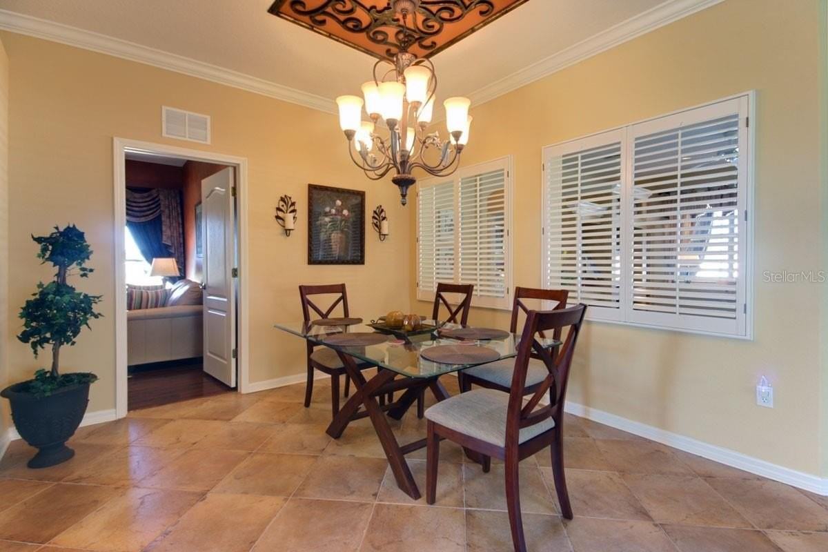15825 Durango Cir - Photo 5 of 36
