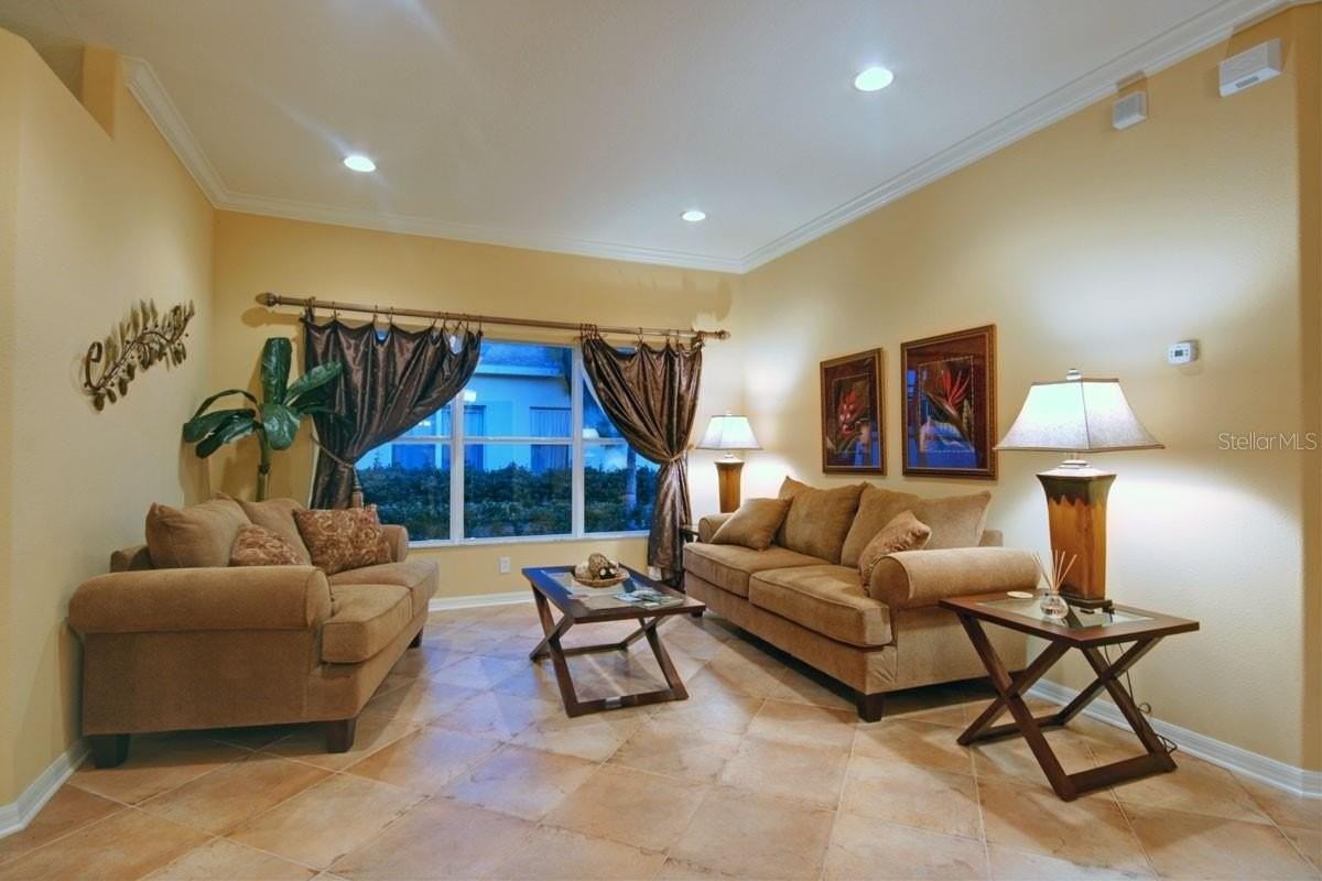 15825 Durango Cir - Photo 7 of 36