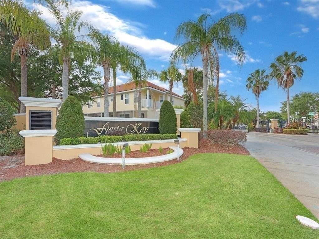 1106 S Beach Cir - Photo 2 of 21