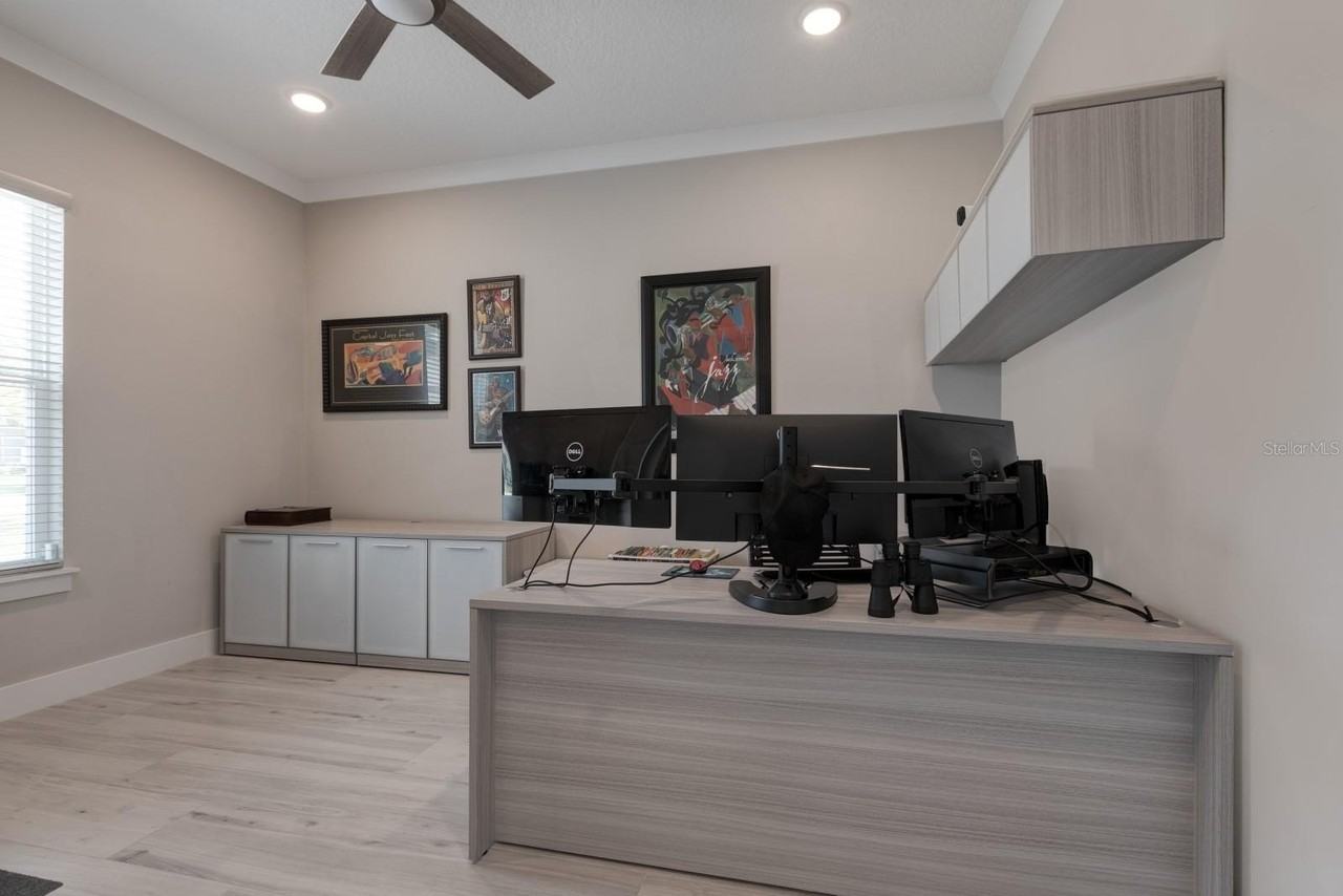 25962 High Hampton Cir - Photo 3 of 30