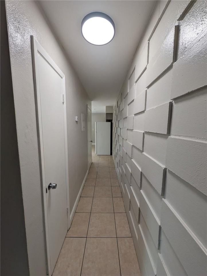 803 Nw 40th Ave - Photo 7 of 12