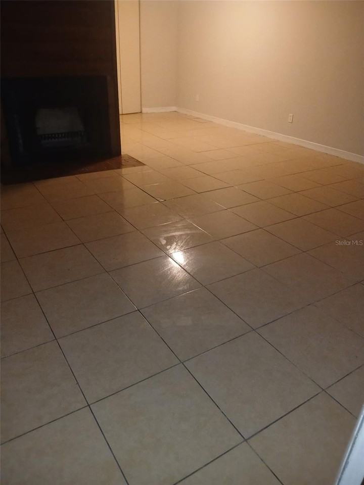 2525 Nw 62nd Pl #2525 - Photo 6 of 6