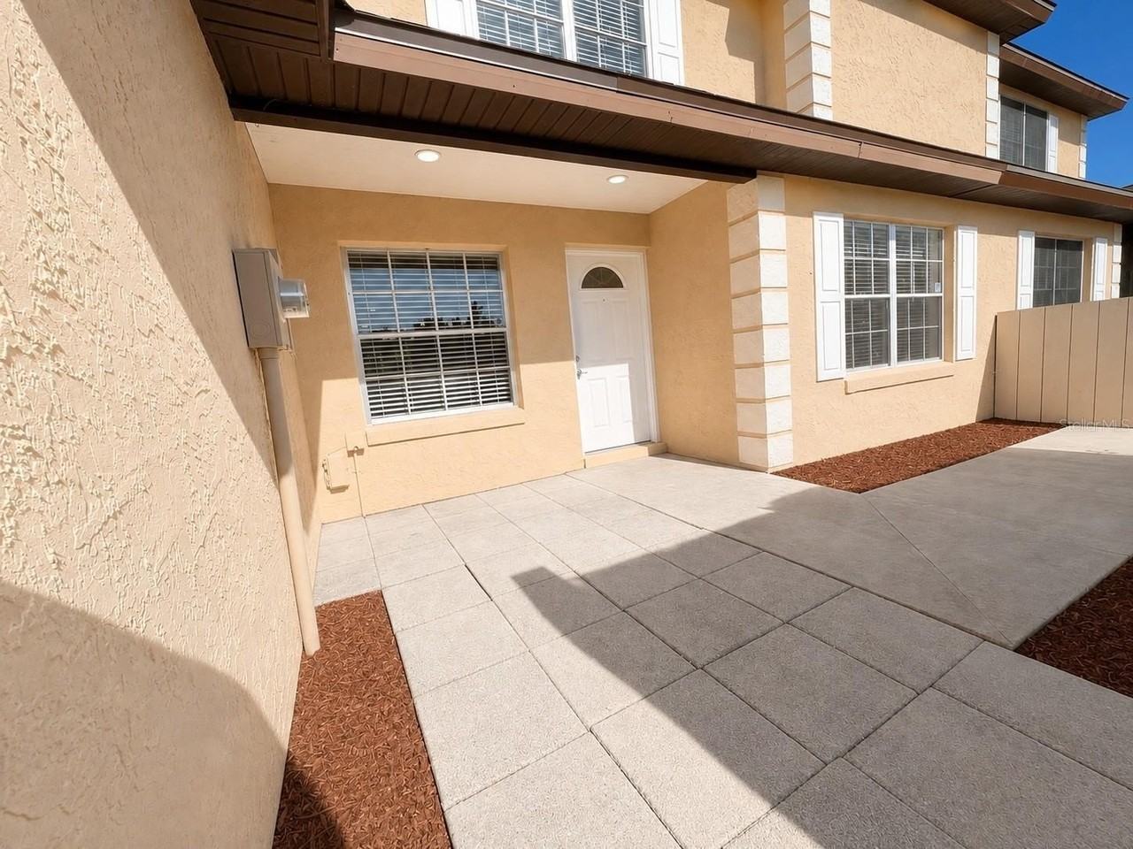 1255 Sophie Blvd - Photo 2 of 20