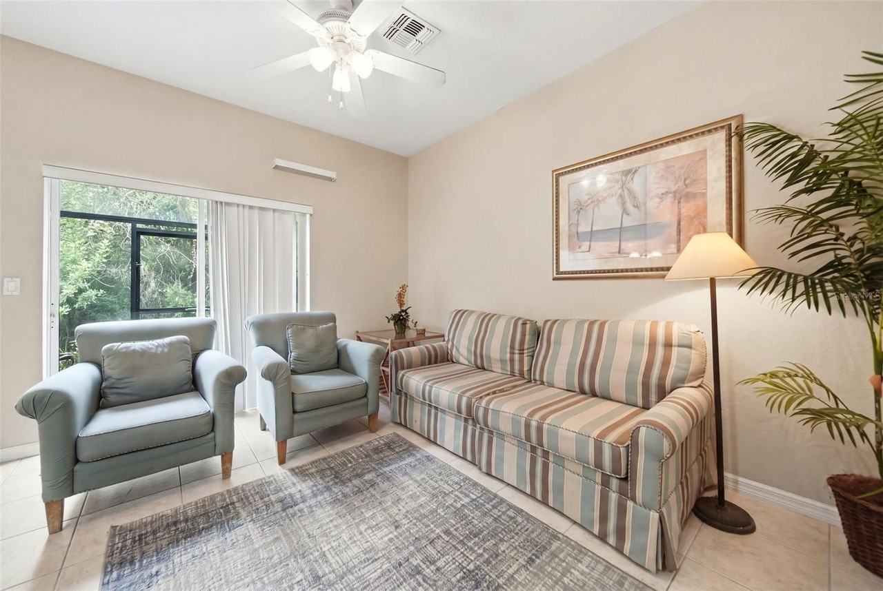 2402 Caravelle Cir - Photo 5 of 31