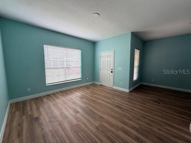 10640 Sun Villa Blvd - Photo 2 of 33