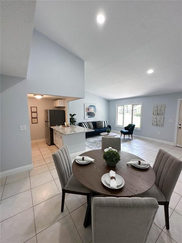 23 Country Club Dr #B - Photo 3 of 12