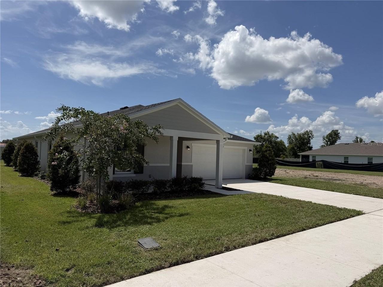 2602 Lola Ln - Photo 4 of 38