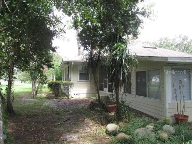 5500 Lake Lizzie Dr - Photo 3 of 16