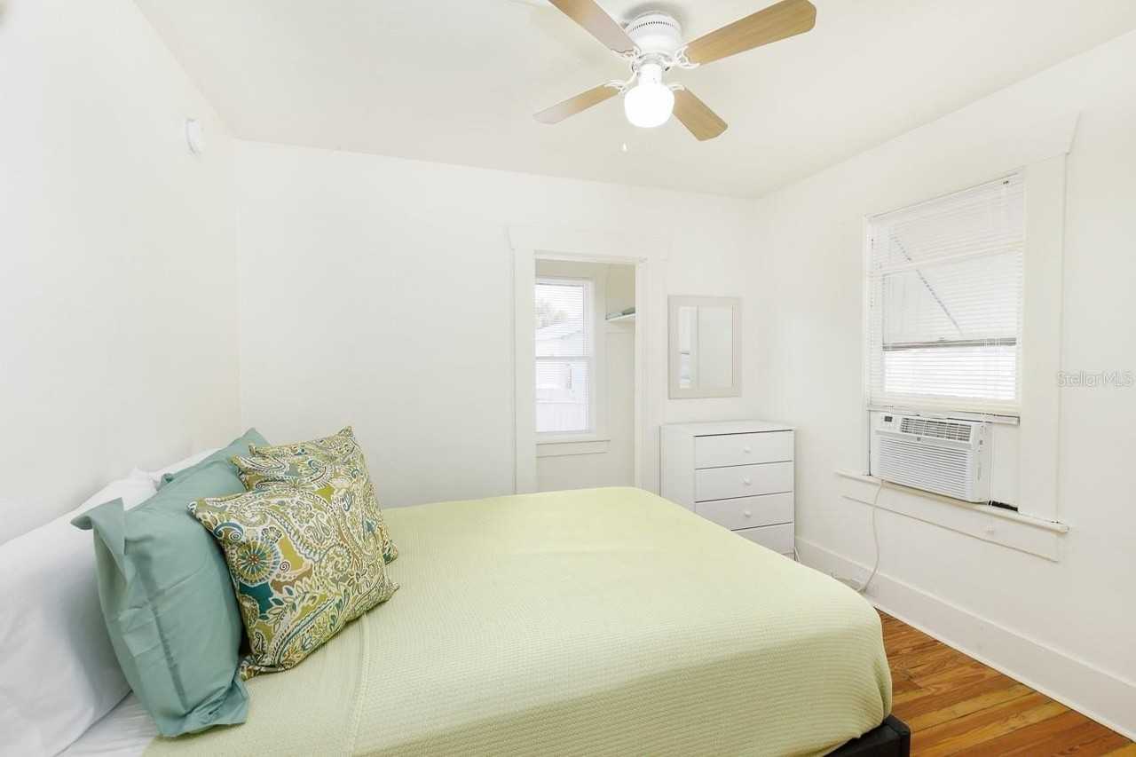 1043 7th Ave N #1 - Photo 7 of 15