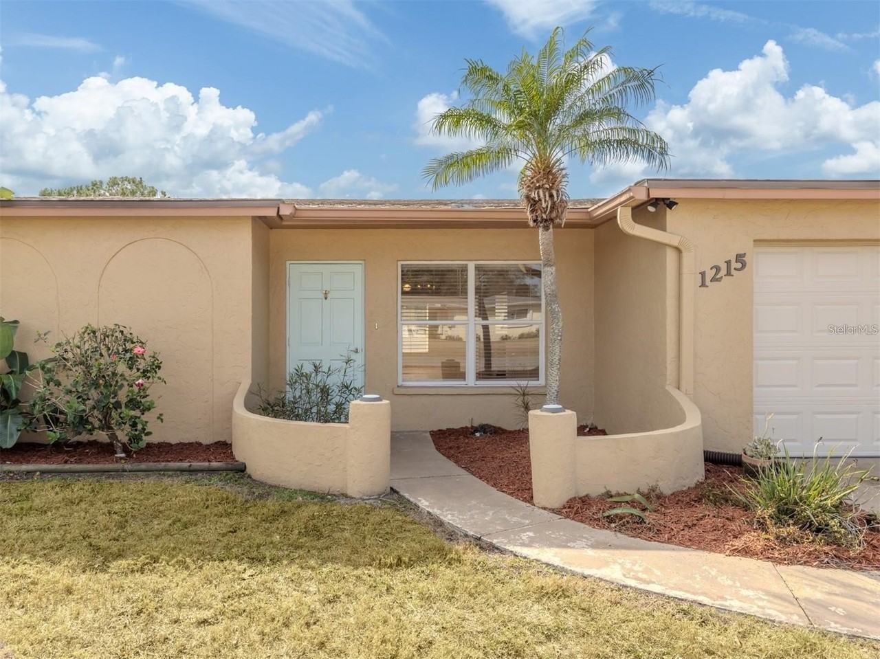 1215 Mango Ave - Photo 2 of 46
