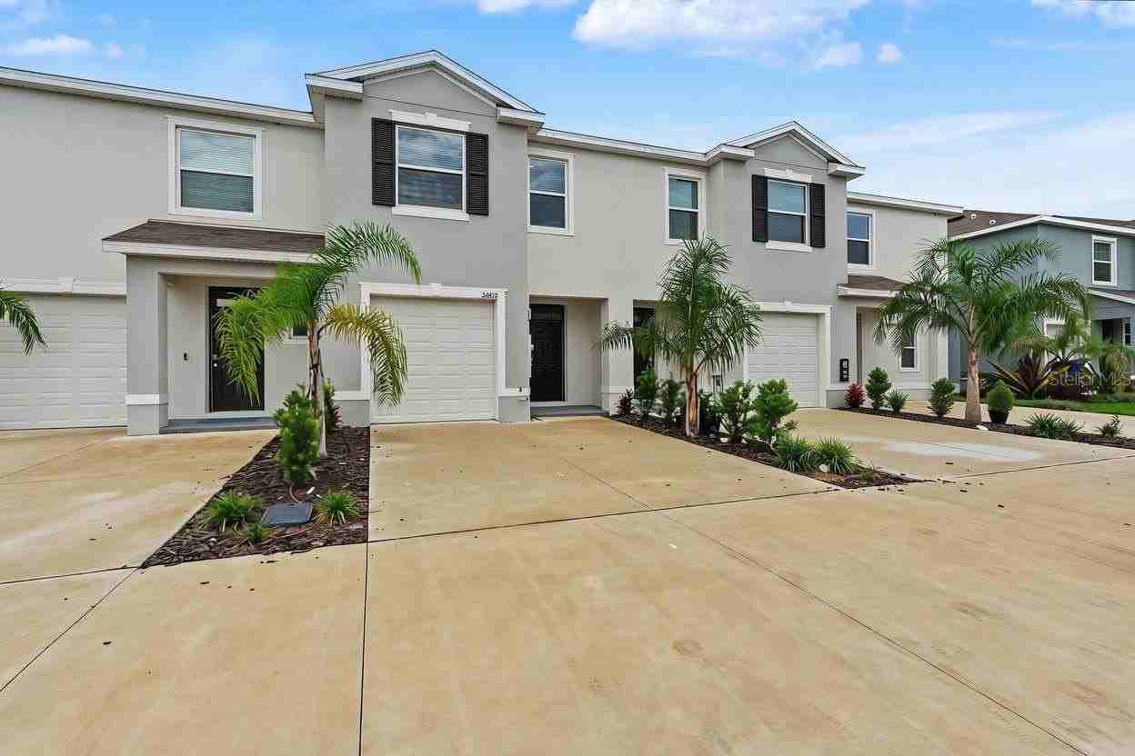 32612 Turtle Grace Loop - Photo 2 of 37