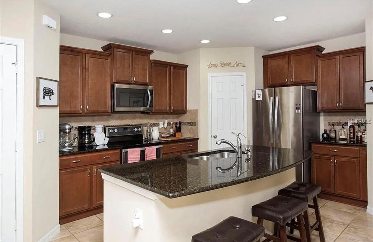 4745 Somerset Hill Ln - Photo 4 of 17