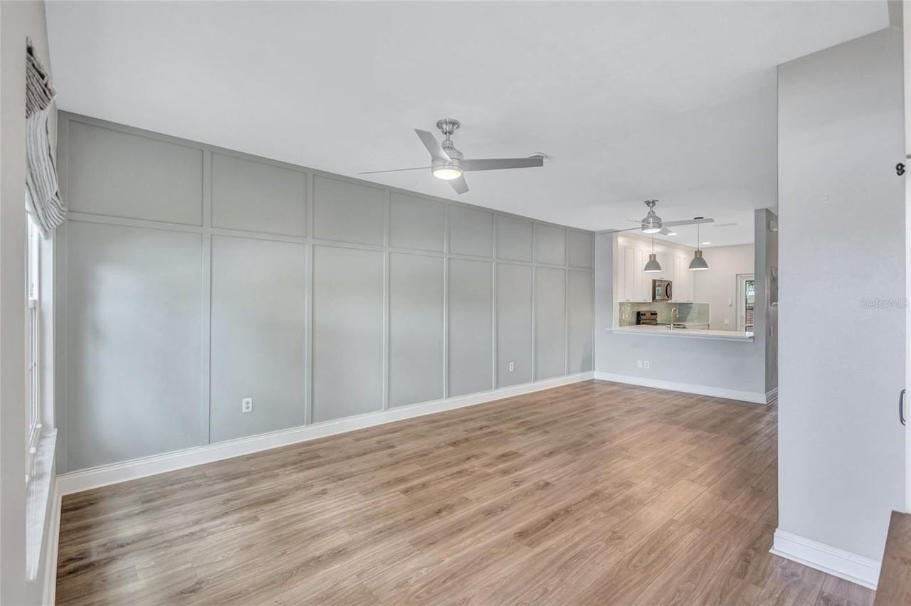 12450 Berkeley Square Dr - Photo 4 of 44