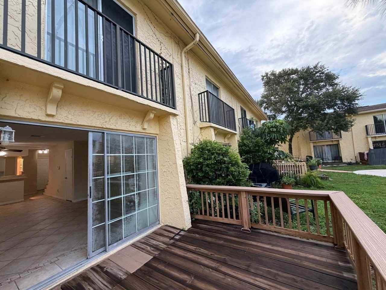 7501 Gallineta Ct - Photo 3 of 38