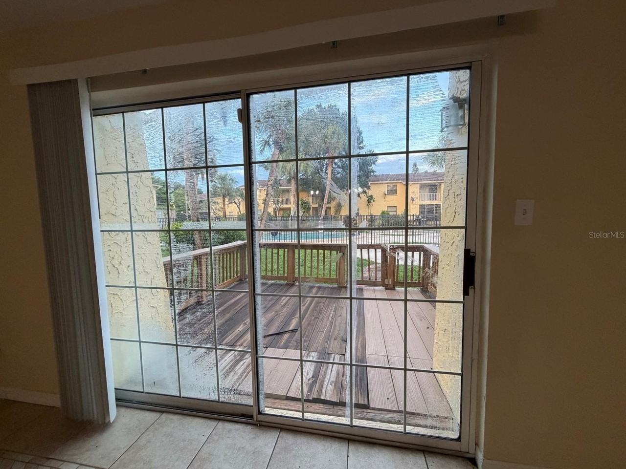 7501 Gallineta Ct - Photo 6 of 38
