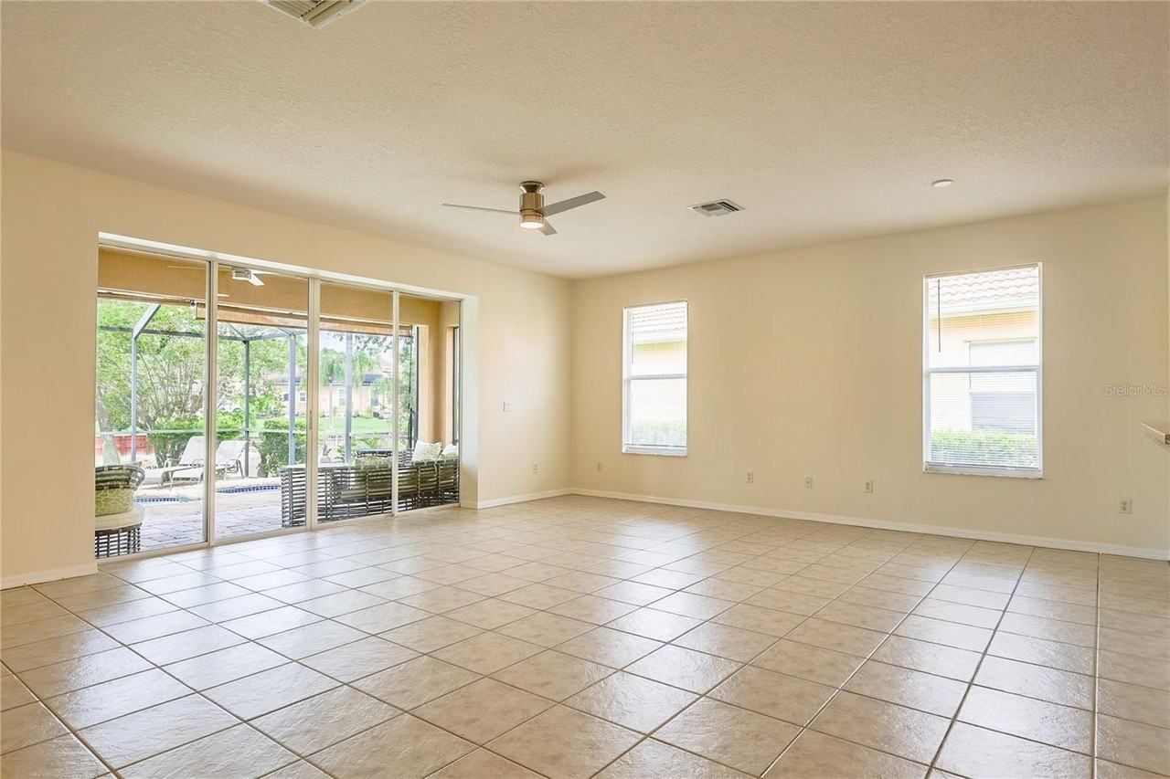 18014 Java Isle Dr - Photo 6 of 38