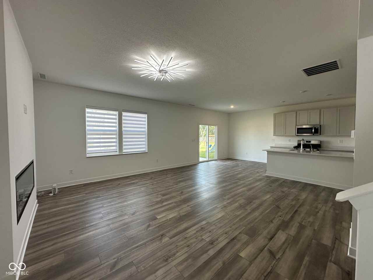 5730 Fire Opal Way - Photo 3 of 35