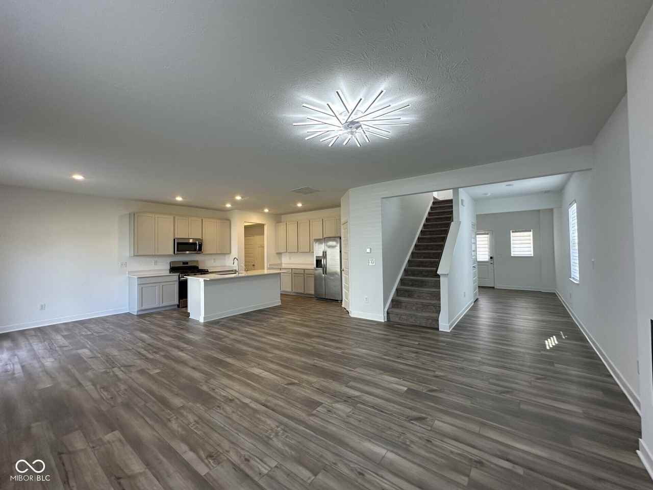 5730 Fire Opal Way - Photo 4 of 35