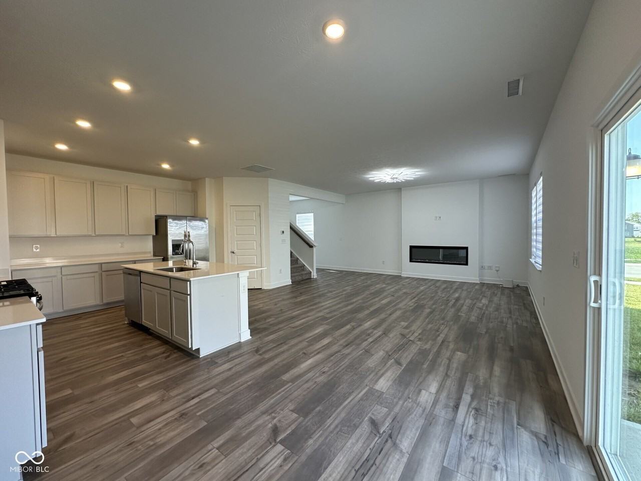 5730 Fire Opal Way - Photo 5 of 35