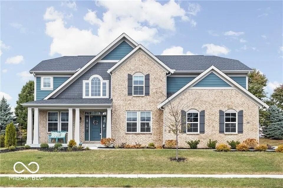 680 Ridge Gate Dr - Photo 2 of 33